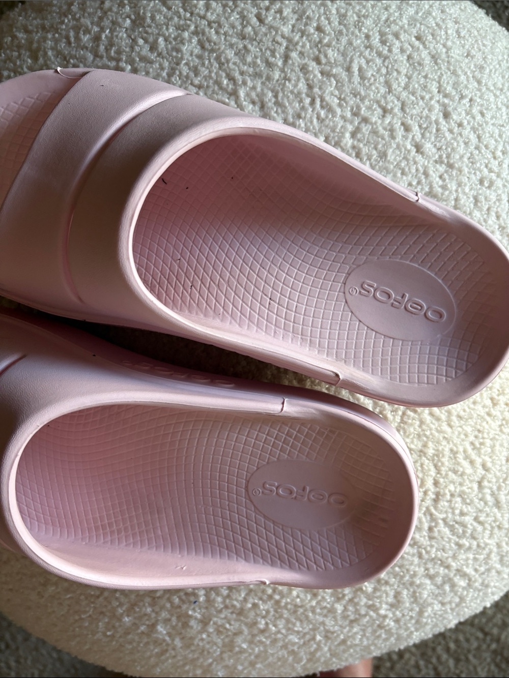 OOFOS Women's Slide Mules in Pale Pink